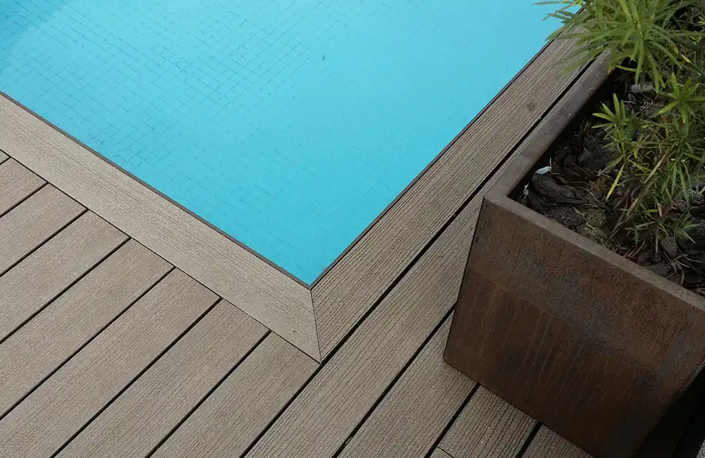 Borda de Deck para Piscina