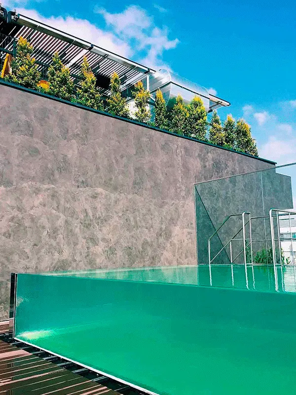 piscina sem borda, apenas vidro