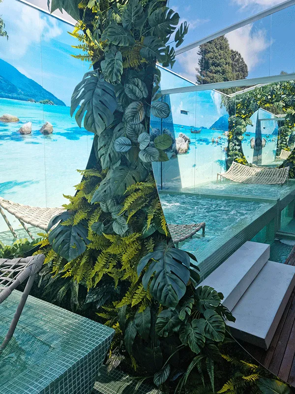 piscina pequena de vidro