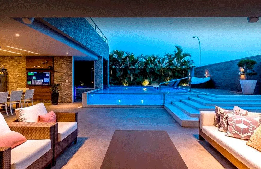 bordas de vidro piscina