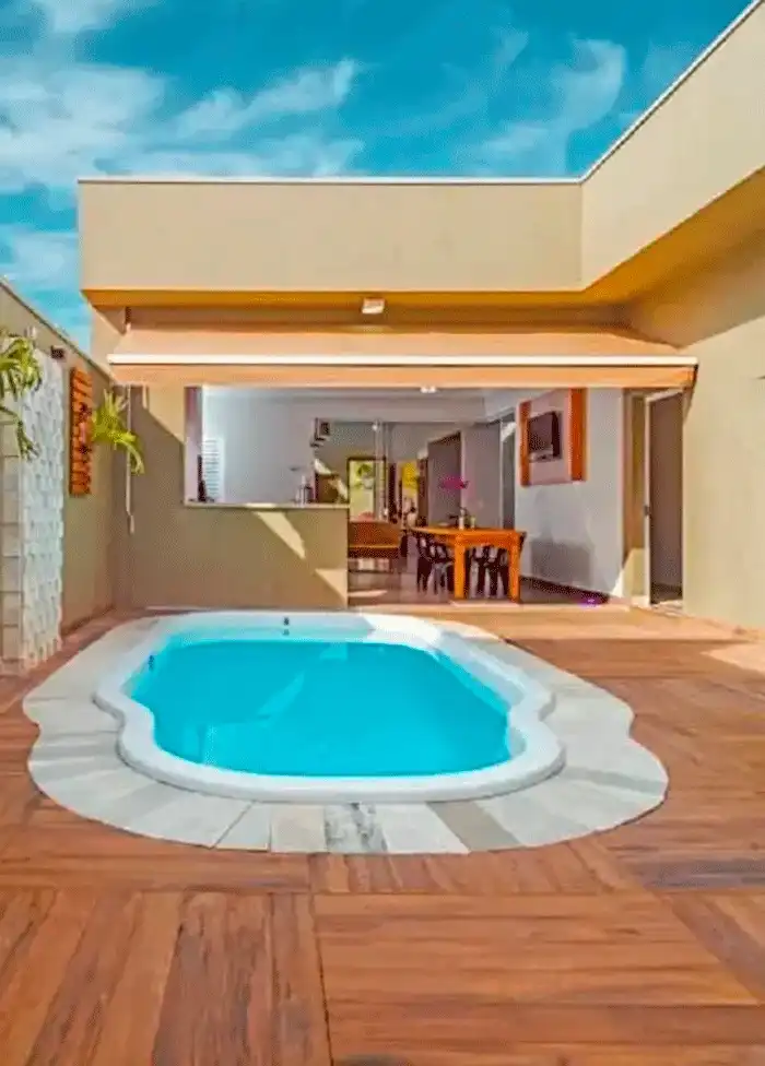 Piscina redonda na área gourmet