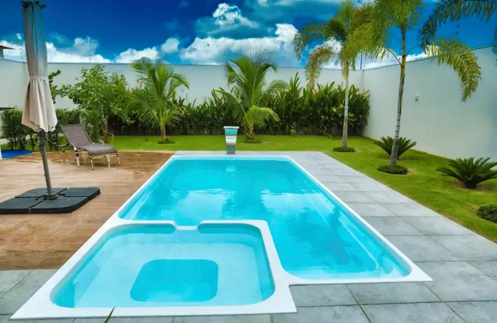 spa integrado na piscina