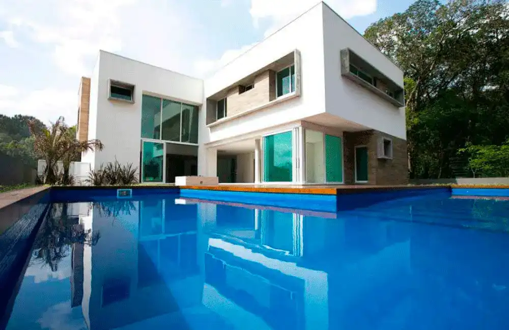 area de lazer em residência de luxo moderna