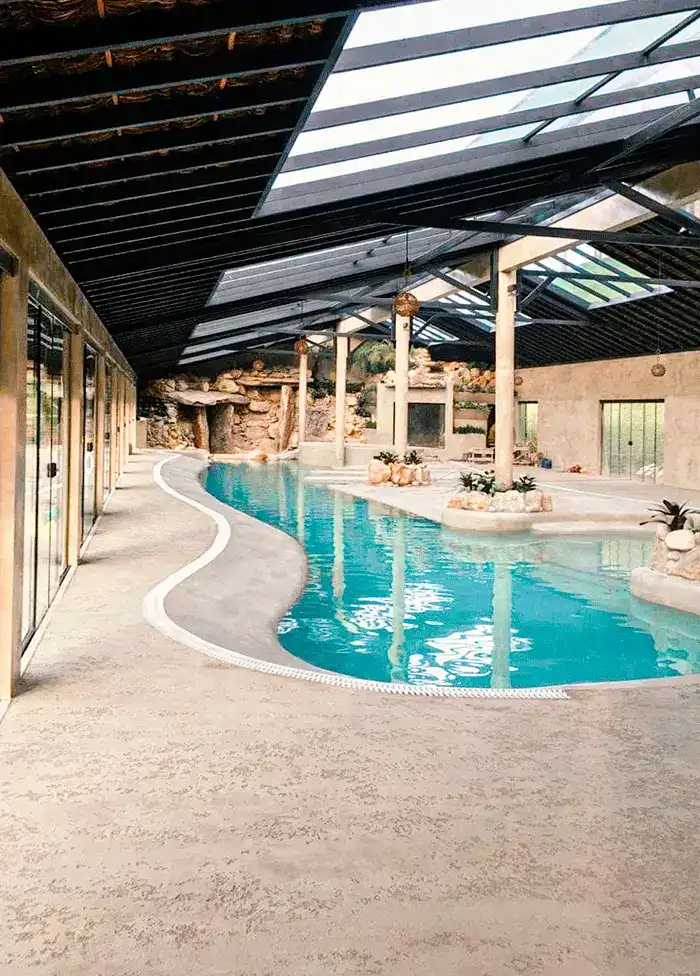 Piscina Branca: 20 Dicas para Inspirar +34 Fotos 98 piscina indoor redonda