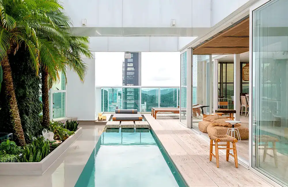 Piscina indoor Branca