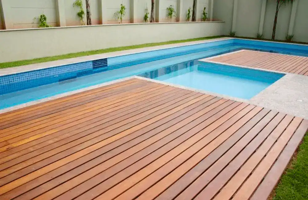 deck piscina em T