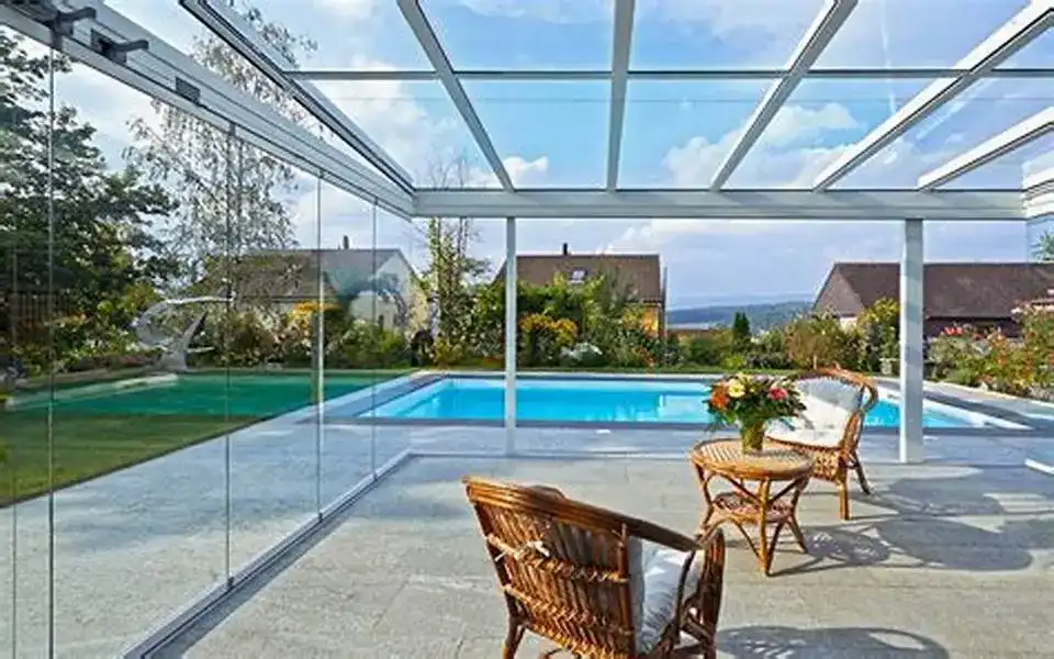 Pergolado piscina de ferro branco