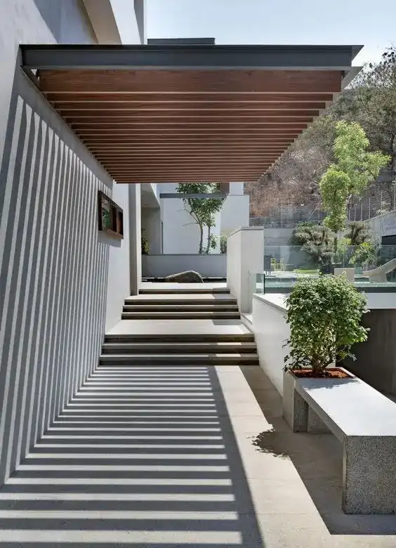 pergolado vazado com bambu