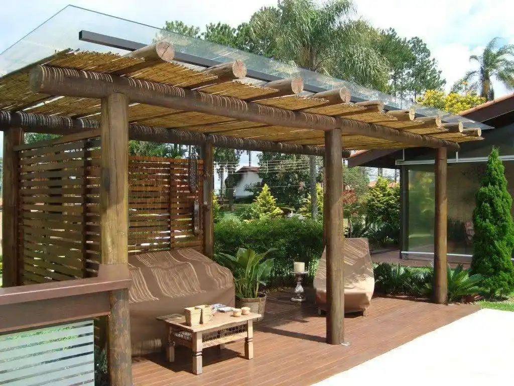 Efeito lupa no pergolado