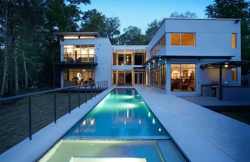 Borda branca na piscina