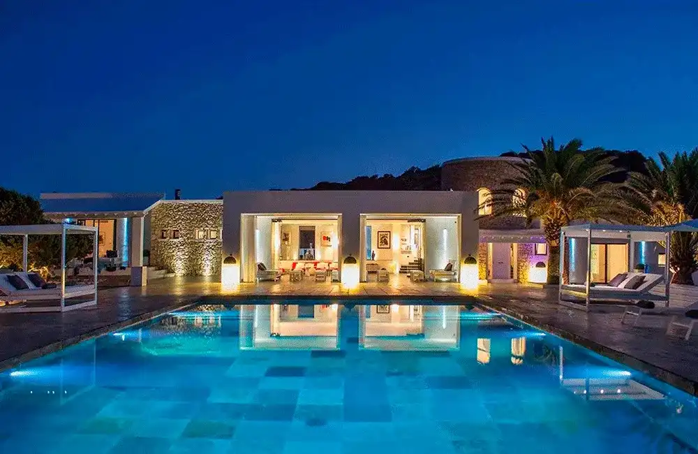 Piscina em Formato orgânico