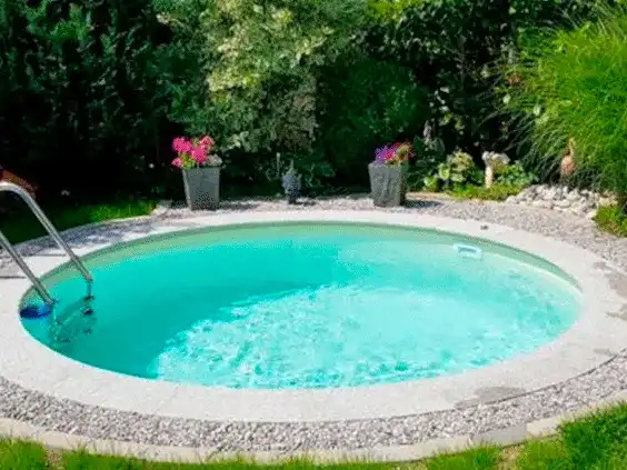 Piscina Redonda: Dicas, Vantagens +40 Fotos para Inspirar 110 piscina redonda com paisagismo