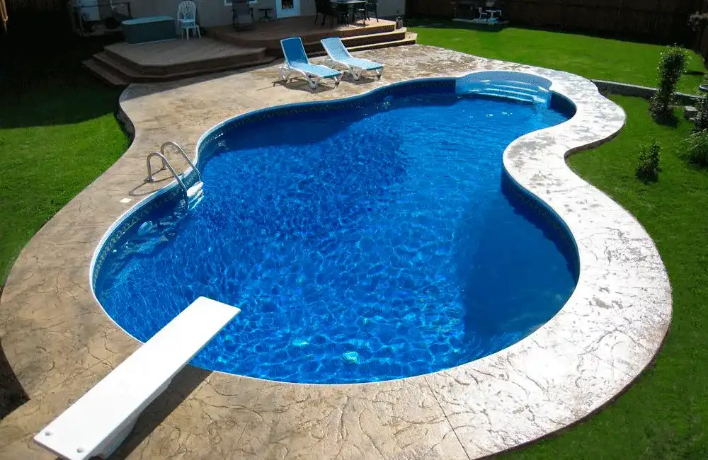 Piscina Redonda: Dicas, Vantagens +40 Fotos para Inspirar 95 Piscina com trampolim