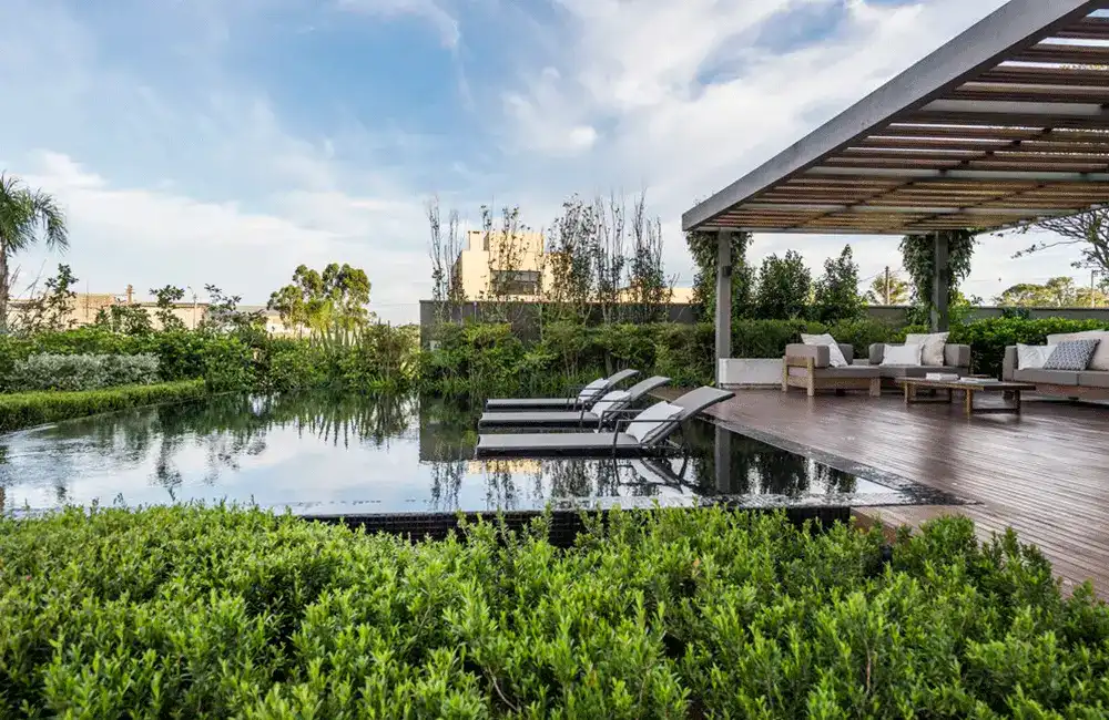 espaço de relaxamento no jardim