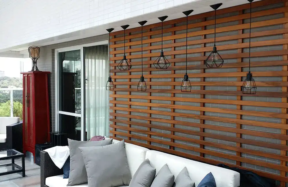 brise e treliças de madeira