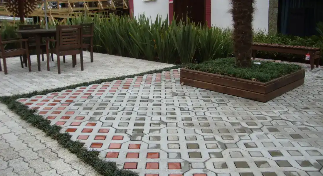 fachada rustica com concregrama