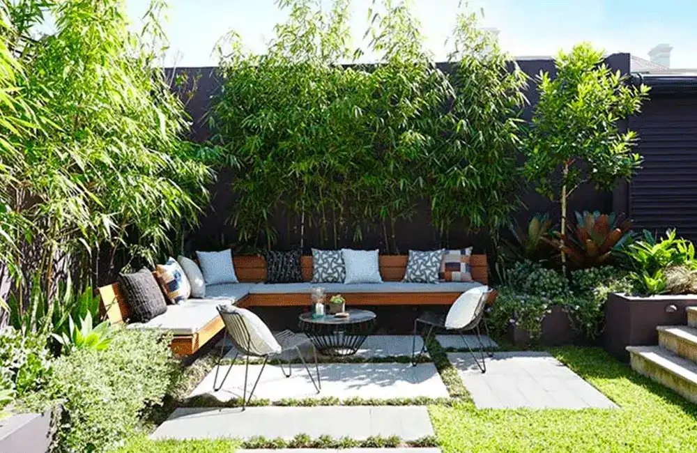 area pequena e bem decorada