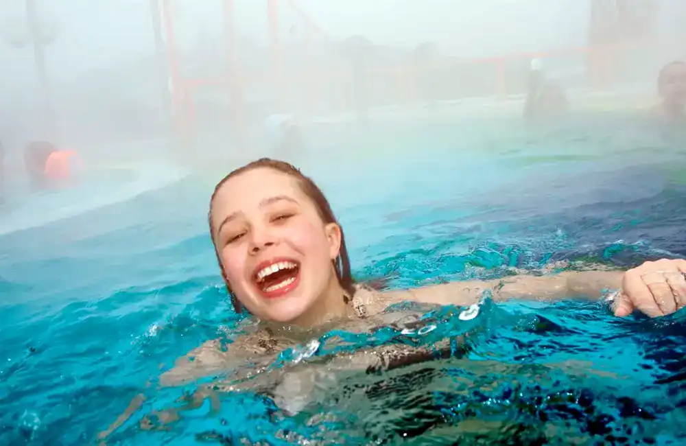 Piscina Aquecida: Vale a Pena? Benefícios e Dicas 11 temperatura ideal para piscina