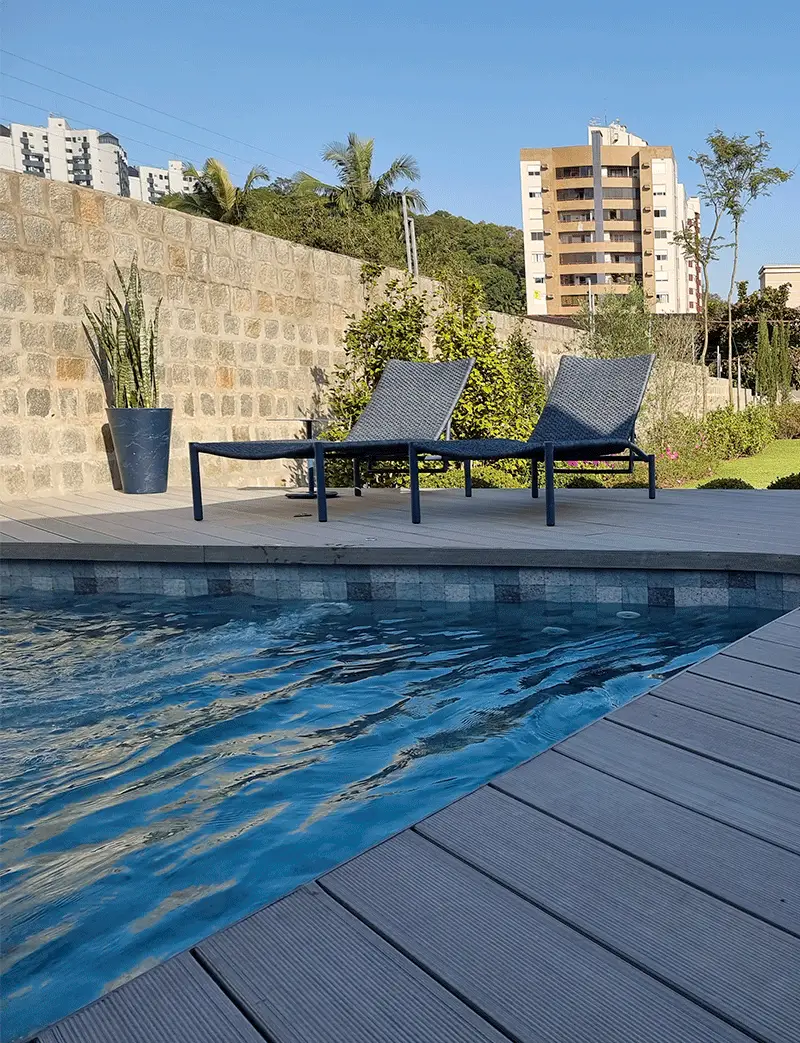 deck para ambiente de alto trafego para maior durabilidade