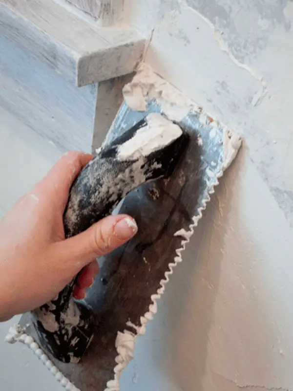 Como Emassar Parede? Faça Você Mesmo: Passo a Passo Simplificado 32 finalização da massa na parede