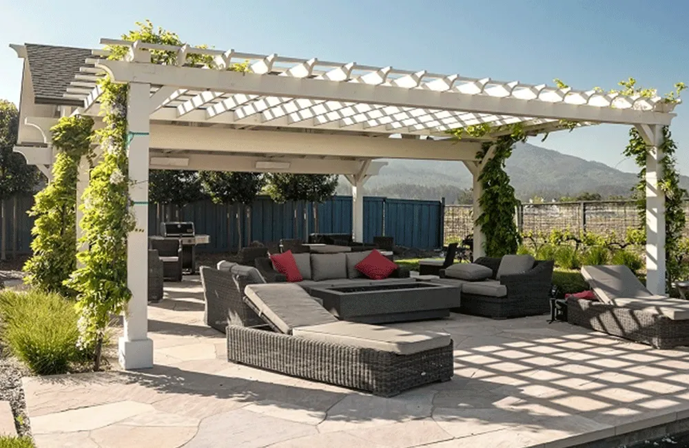 Gazebo de Madeira: Incrível Espaço no Jardim com Projetos para Inspirar 30 gazebo branco