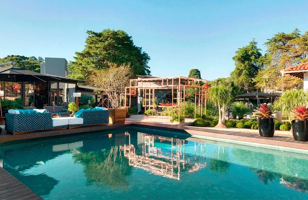 piscina de concreto com impermeabilização