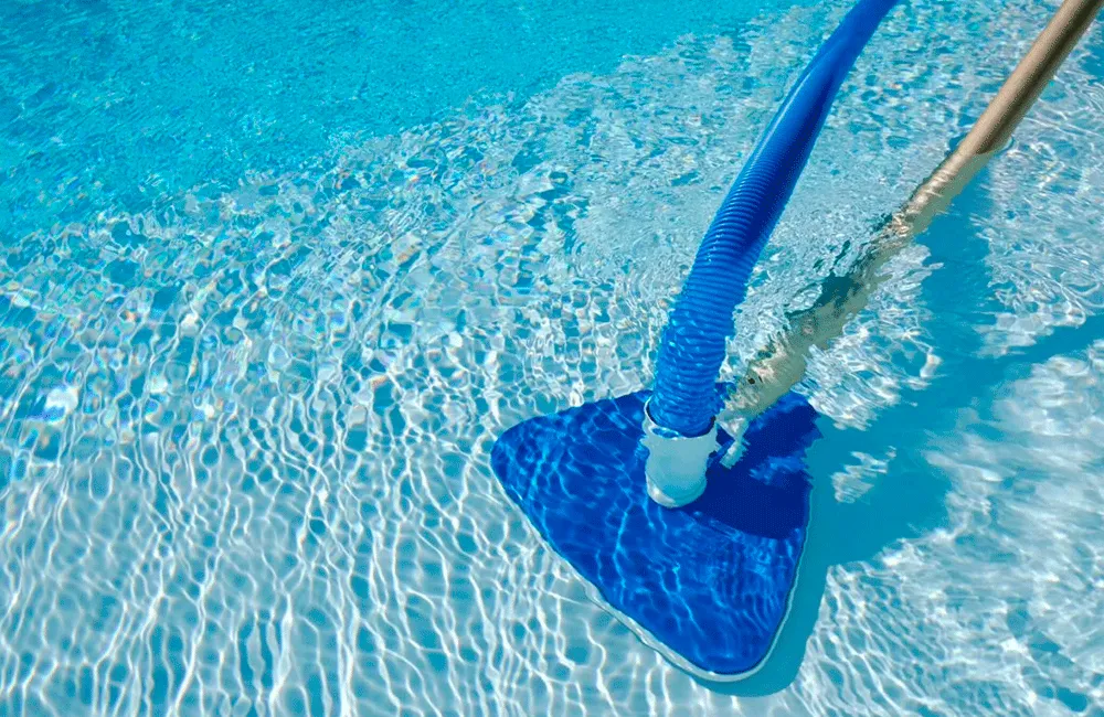 aspiração da piscina
