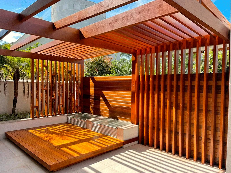 espaço zen com pergolado