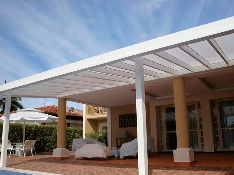 pergola simpes e moderno branco