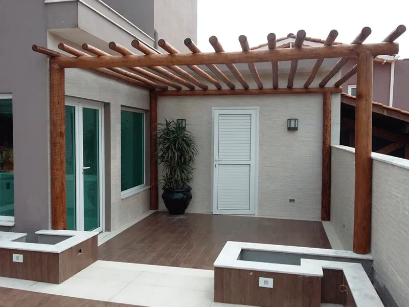 pergola simples madeira eucalipto varanda