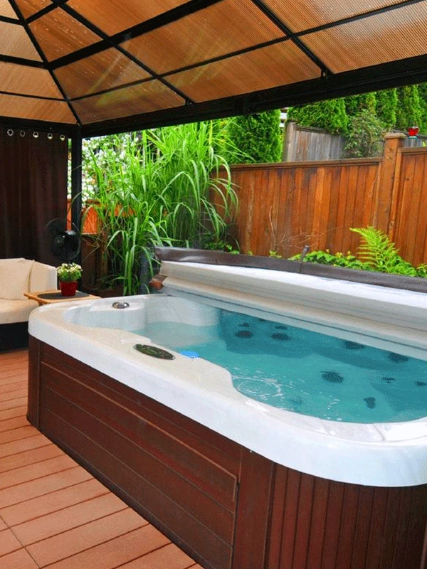 decoração da banheira com plantas