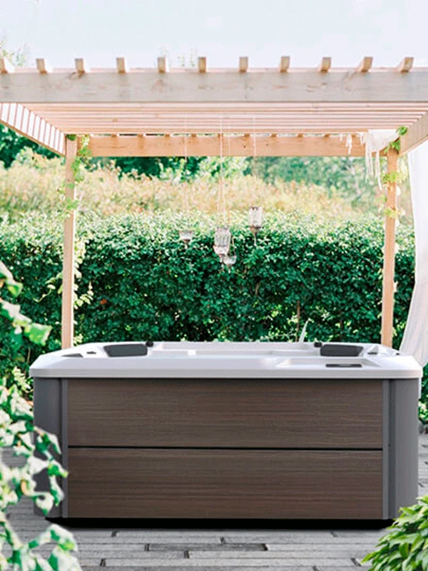 sap com plantas e jardim vertical