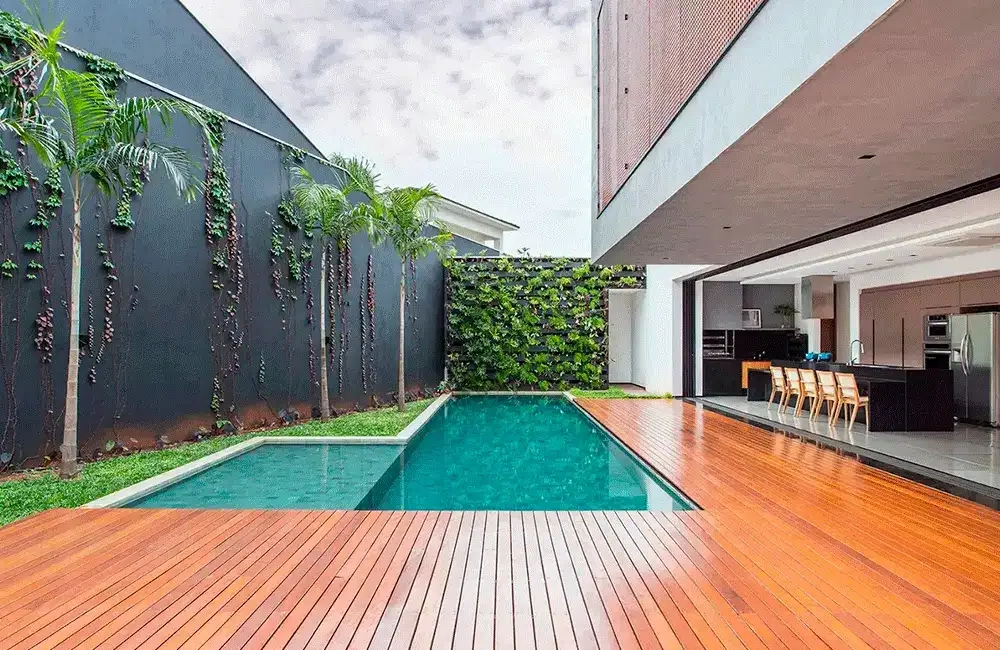 casa de luxo com deck
