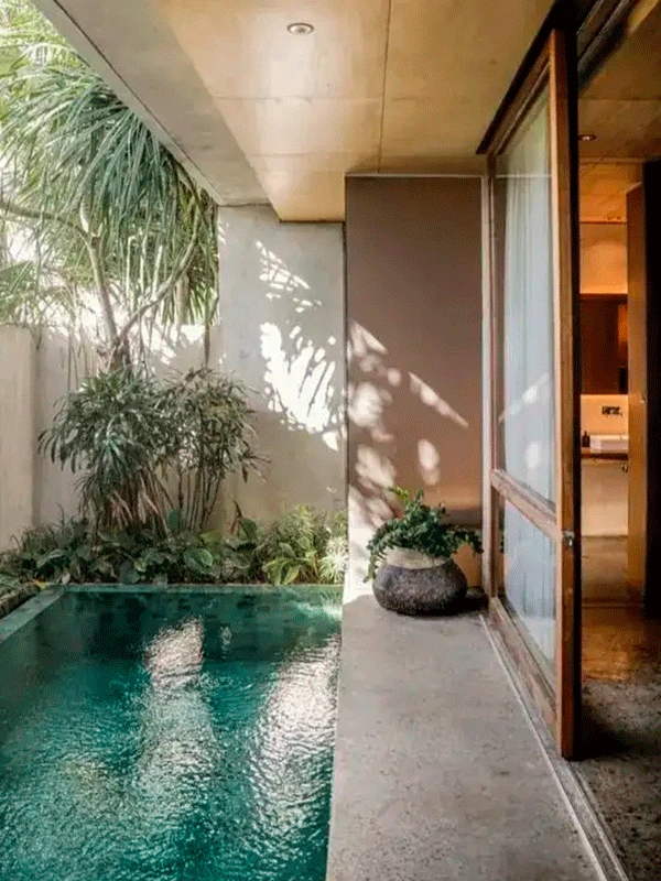 jardim com piscina pequena