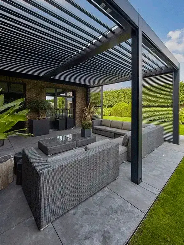 espaço de lazer com pergolado