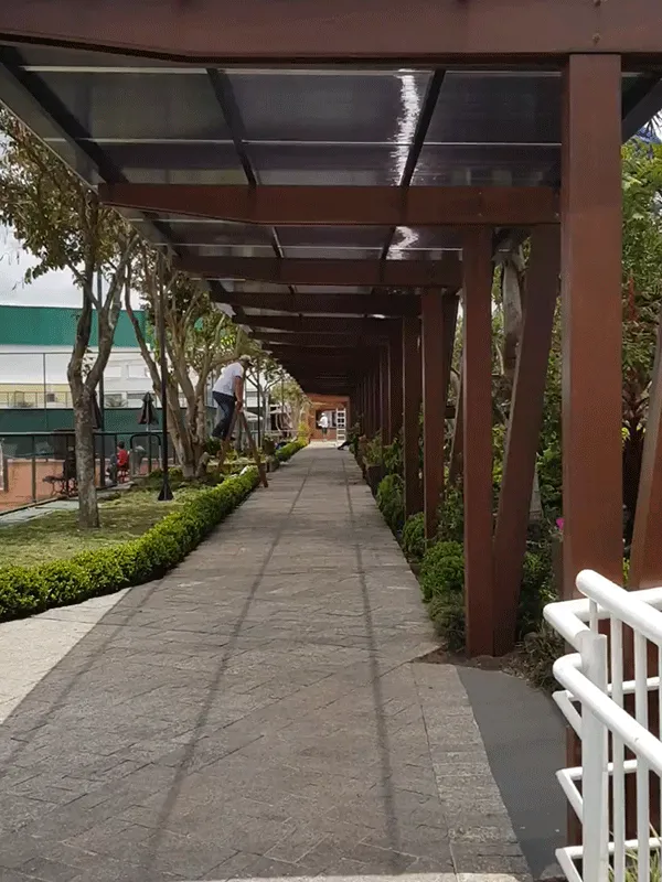 fazer um pergolado de madeira