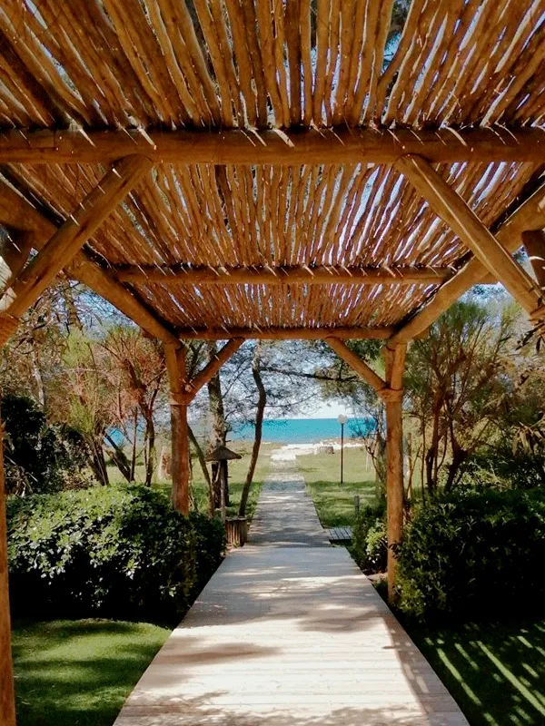 Preço do pergolado de eucalipto, explicando logo a baixo a faixa de preço