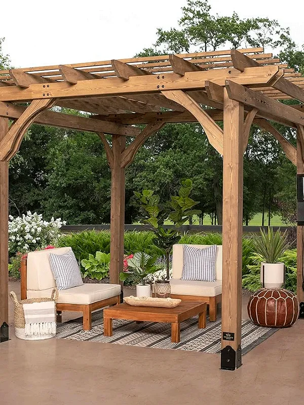 Área de lazer pequena com pergolado