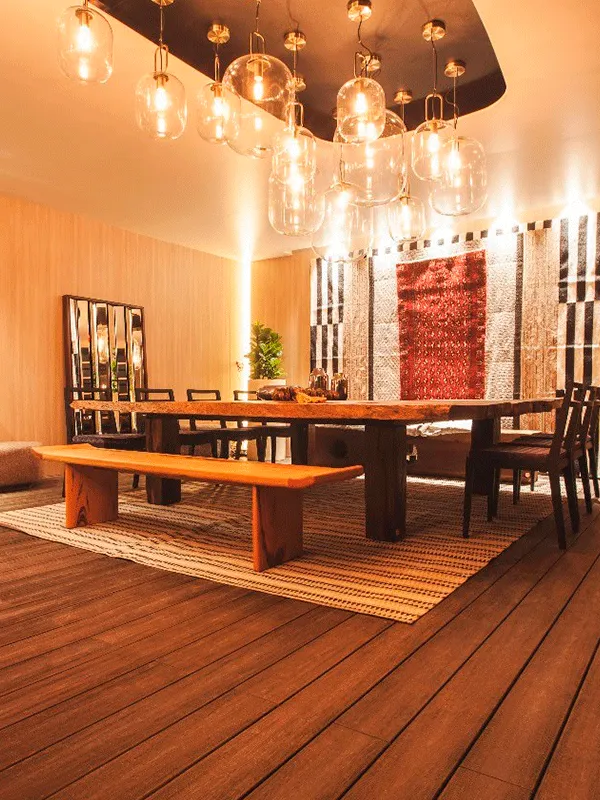 rodapé com madeiar plástica