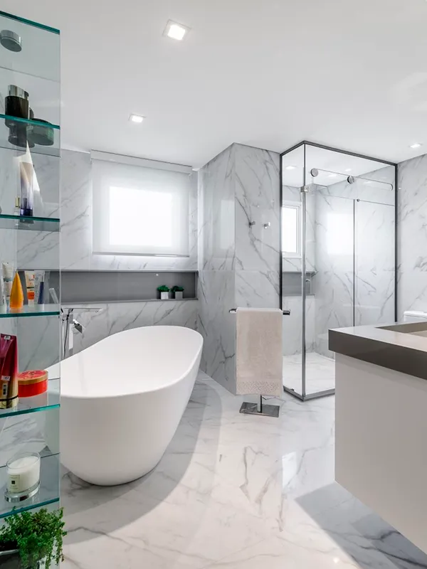 banheiro com porcelanato esmaltado