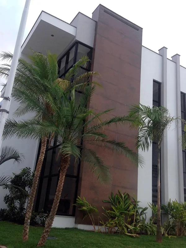 Revestimento Externo: Pisos, Muros e Fachadas +77 Fotos para Inspirar 230 moderna com metal enferrujado externo