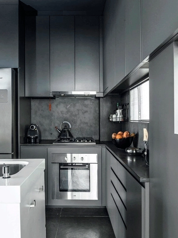 cozinha com revestimento preto