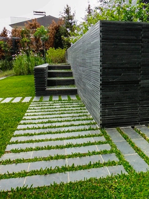 caminhos de pedras no jardim