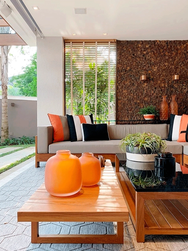 sala de estar com decoração de pedras 