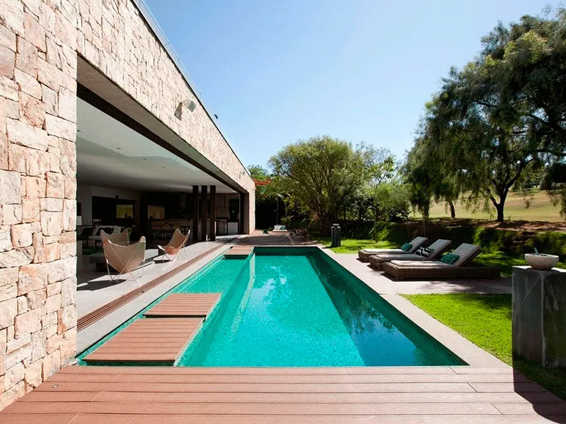 piscinas compactas no terreno