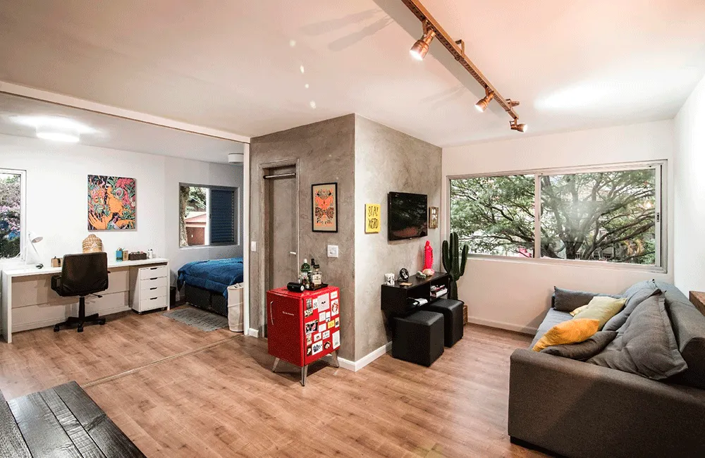 Piso de Madeira: Modelos, Cuidados e Vantagens +67 Fotos Incríveis 189 espaços inbtegrado dividido pelo piso