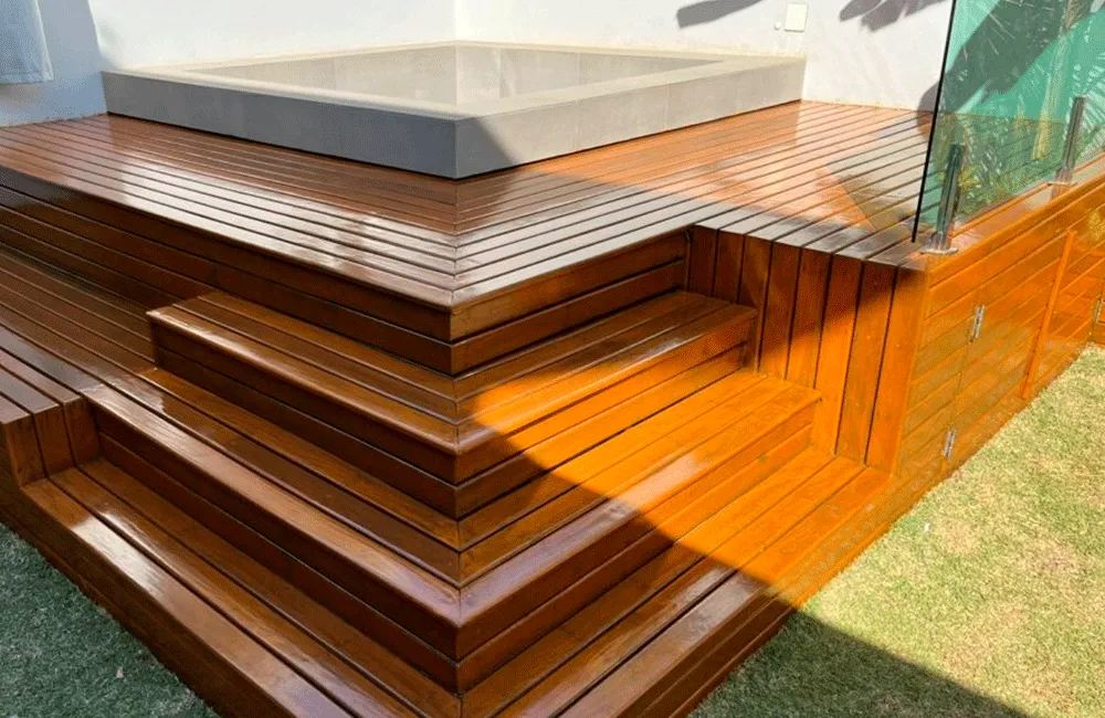 Piso de Madeira: Modelos, Cuidados e Vantagens +67 Fotos Incríveis 188 spa com deck de madeira