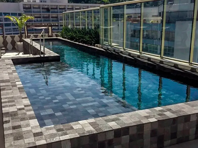 Revestimento Externo: Pisos, Muros e Fachadas +77 Fotos para Inspirar 212 pedra hitam área externa