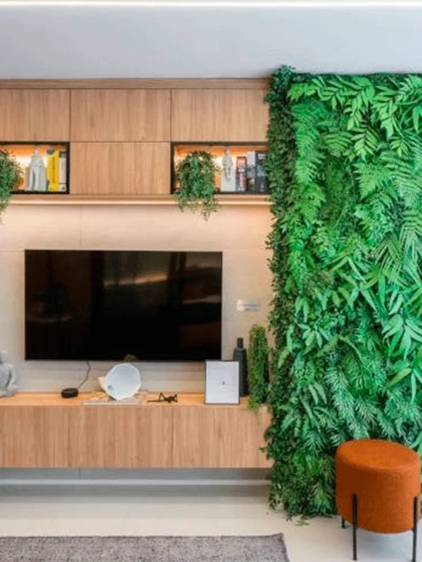 piso vinilico com parede de jardim vertical