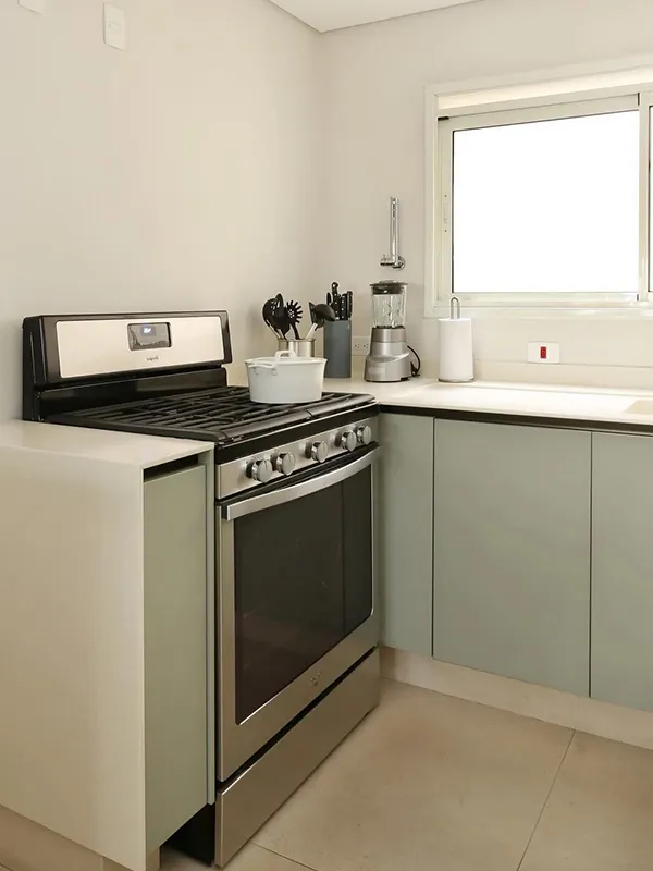 Porcelanato Bege: Aconchego e Sofisticação com esse Revestimento +54 Fotos Inspiradoras 160 cozinha simples com porcelanato